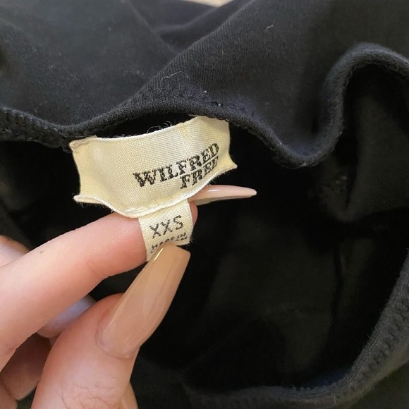 Aritzia Wilfred Free Bodysuit - Picture 2 of 3